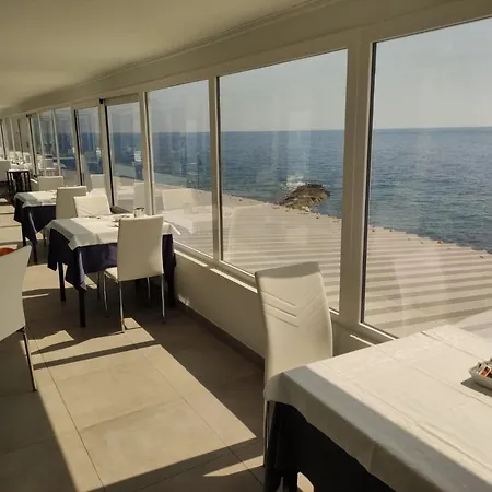 Hotell La Perla Del Capo Ospedaletti