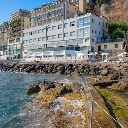 La Perla Del Capo Ospedaletti