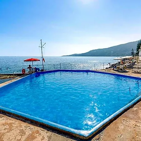 Hotel La Perla Del Capo 3*